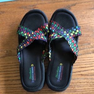 Skechers reggae sandals multicolored size 8 1/2 in very good used condition